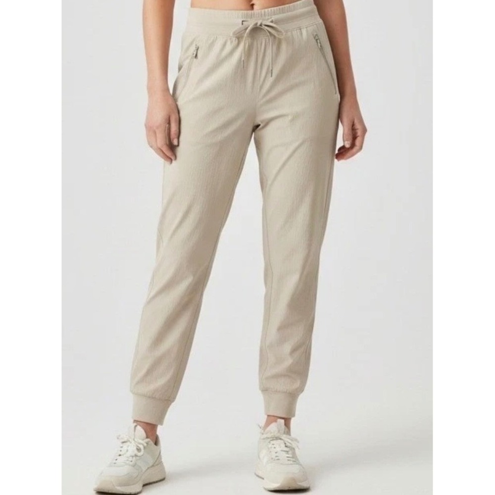 Athleta Trekkie North Jogger Beige Hiking Pants Size 8 Ripstop Zip Pockets FLAW